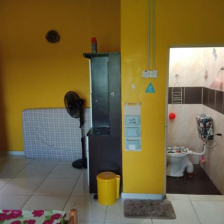 Inapan Desa Studio House Homestay Kangar Perlis الغرفة الصورة